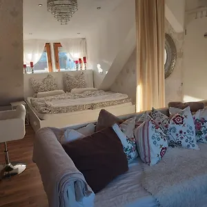 Apartman Mitten Im Schoenen Frankenland