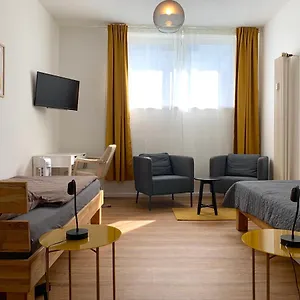 alles-komplett-zwei-schlafzimmer-groe-kche-eigenes-bad.topcolognehotels.com/