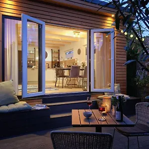 chalet-in-koln.topcolognehotels.com/